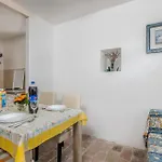 Stunning In With Wifi Unije