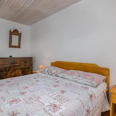 Holiday home Stunning In With Wifi